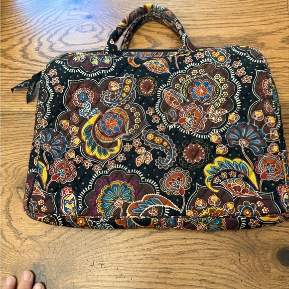 Vera Bradley Kensington
Paisley Laptop Bag or Tote, with small plastic lined bag - Picture 10 of 15